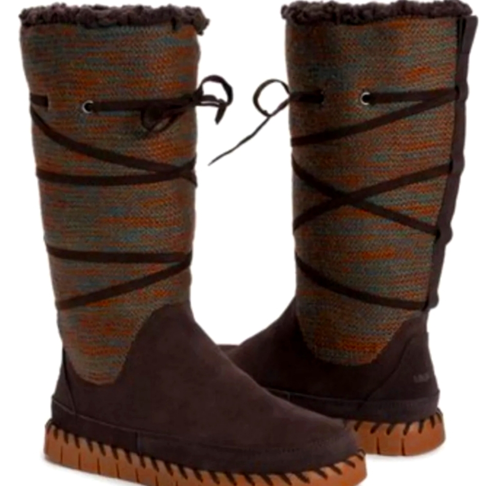 NWT 100% real suede Muk Luks Flexi New York Women's Boot (black or brown)